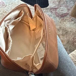 Eachy travel makeup bag